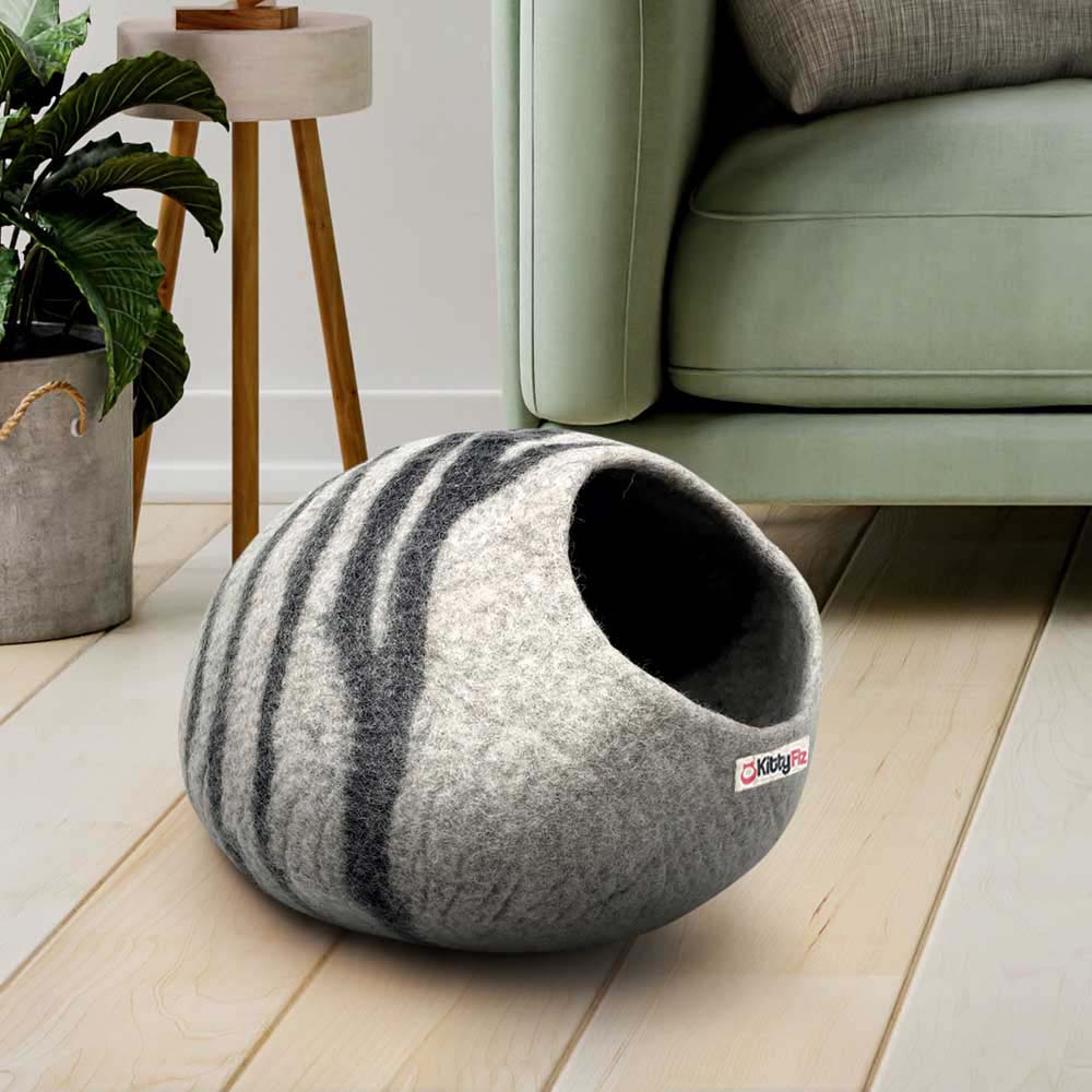 Katzenhöhle-Hellgrau-gestreift